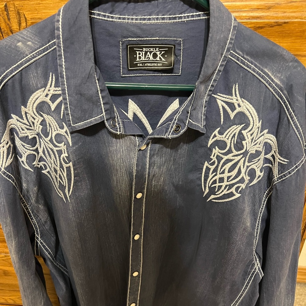 ROAR 2XL Button-Up Shirt